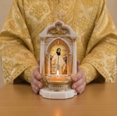 Candela Sfântului Cuvios Mărturisitor Arsenie Boca