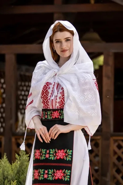 Maramă tradițională Maria — miniatura 3