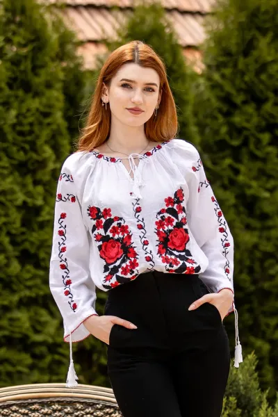 Ie tradițională românească Crenguța
