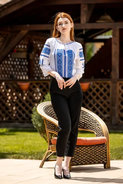 Ie tradițională românească Natalia — miniatura 3