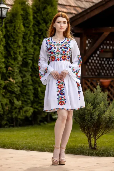 Rochie tradițională Tania — miniatura 4