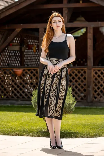 Fustă tradițională Marieta bej