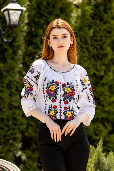 Ie tradițională românească Mioara