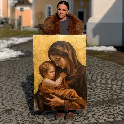 Icoana placată cu foiță aurie Maica Domnului cu Pruncul