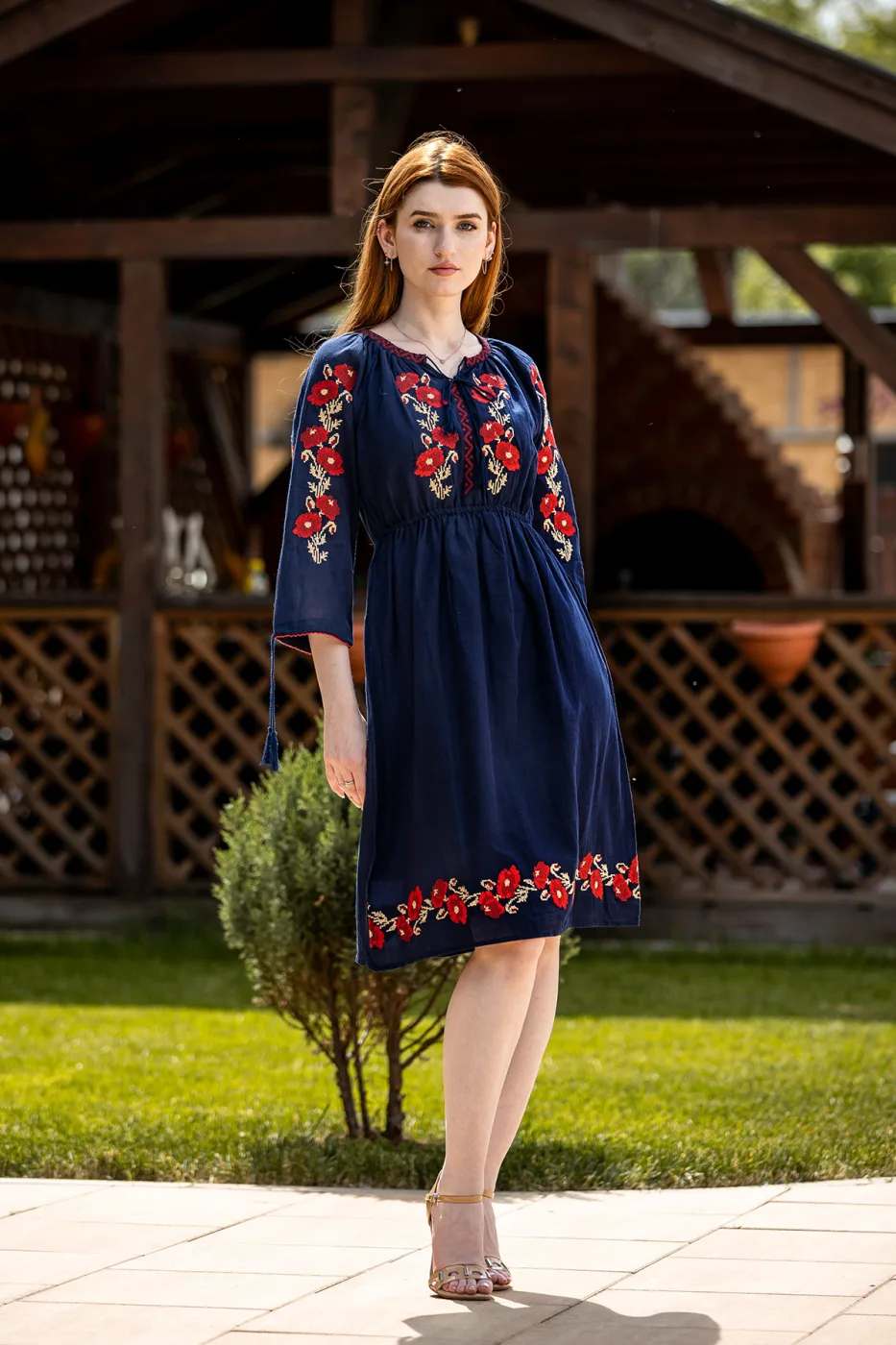 Rochie tradițională Zendia — imaginea 2