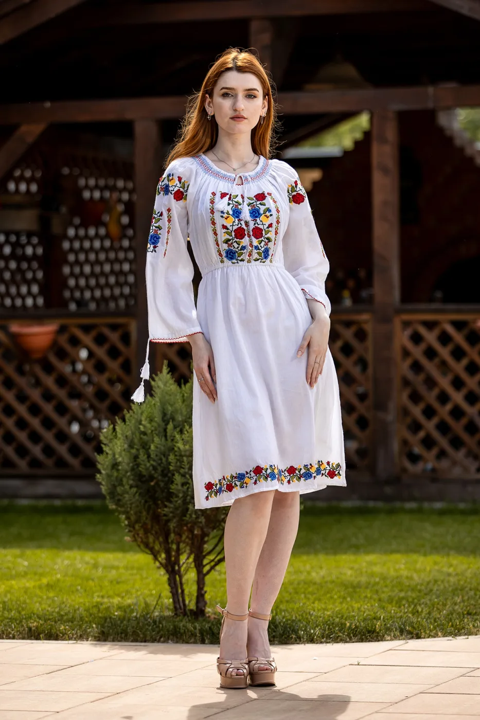 Rochie tradițională Varvara — imaginea 3
