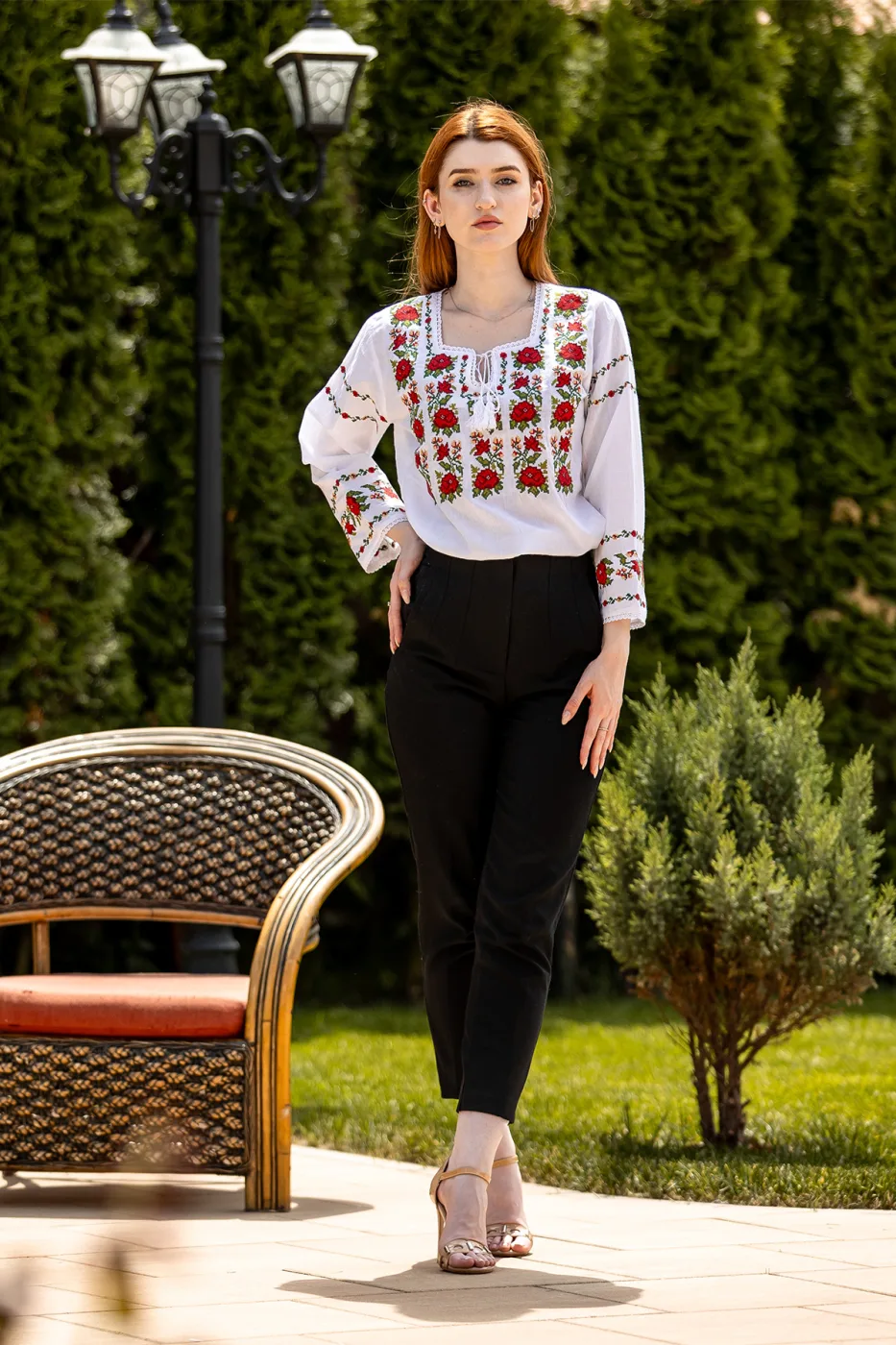 Ie tradițională românească Paraschiva — imaginea 3