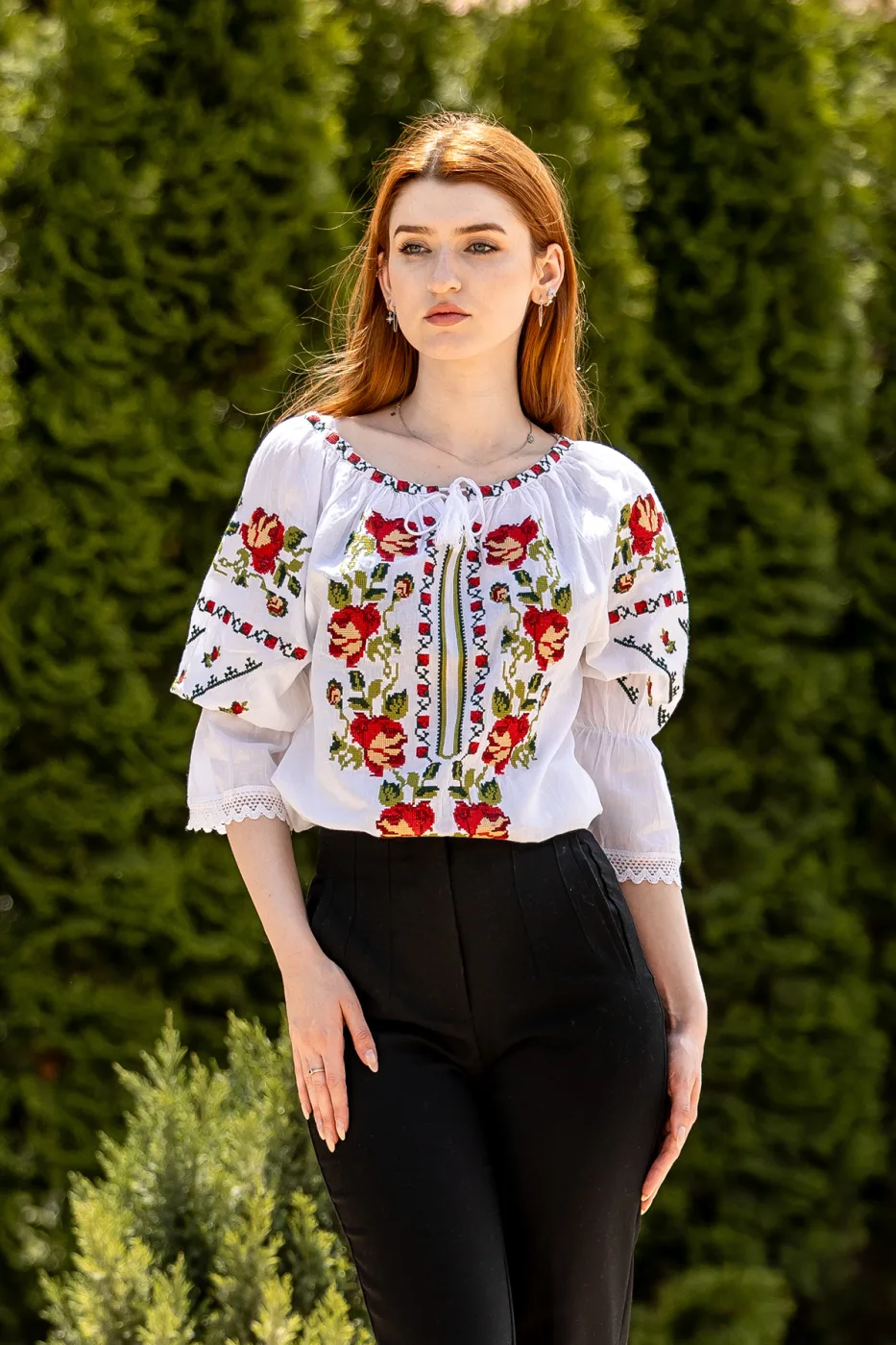 Ie tradițională românească Ofelia roșu