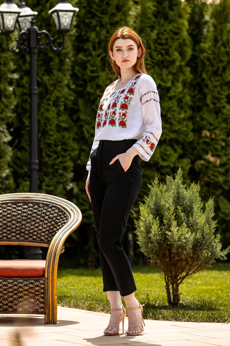 Ie tradițională românească Paraschiva — imaginea 4