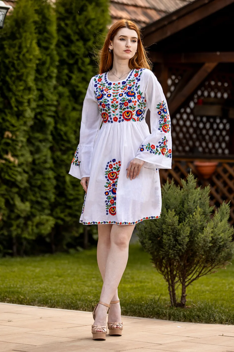 Rochie tradițională Tania — imaginea 2