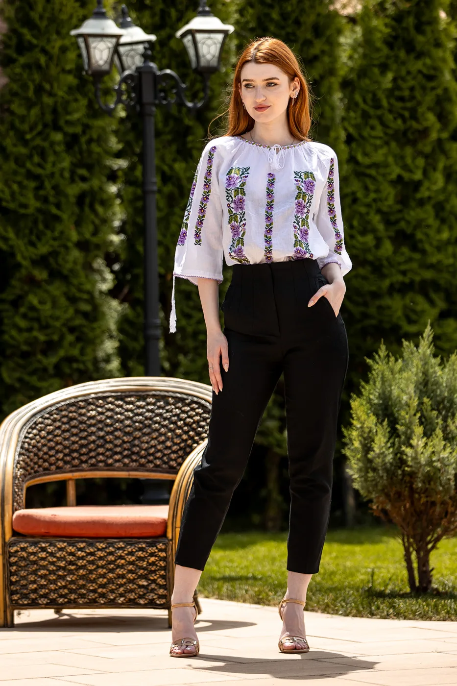 Ie tradițională românească Marieta mov — imaginea 2