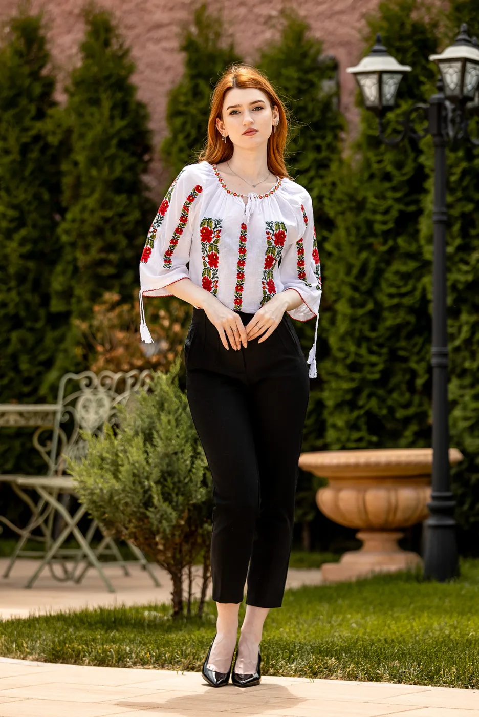Ie tradițională românească Catinca — imaginea 2