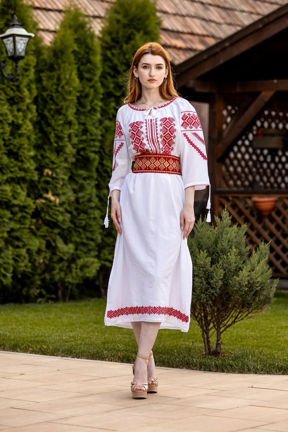 Rochie tradițională Petronela — imaginea 3