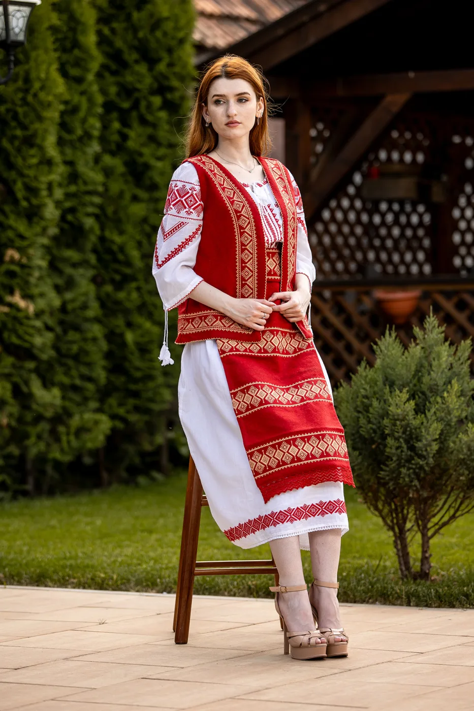 Costum popular tradițional Niculina