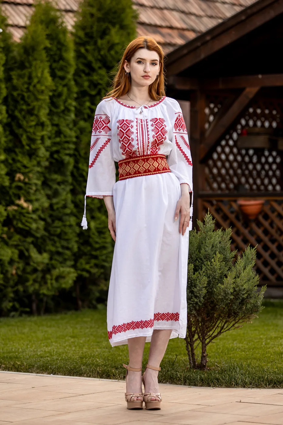 Rochie tradițională Petronela — imaginea 2